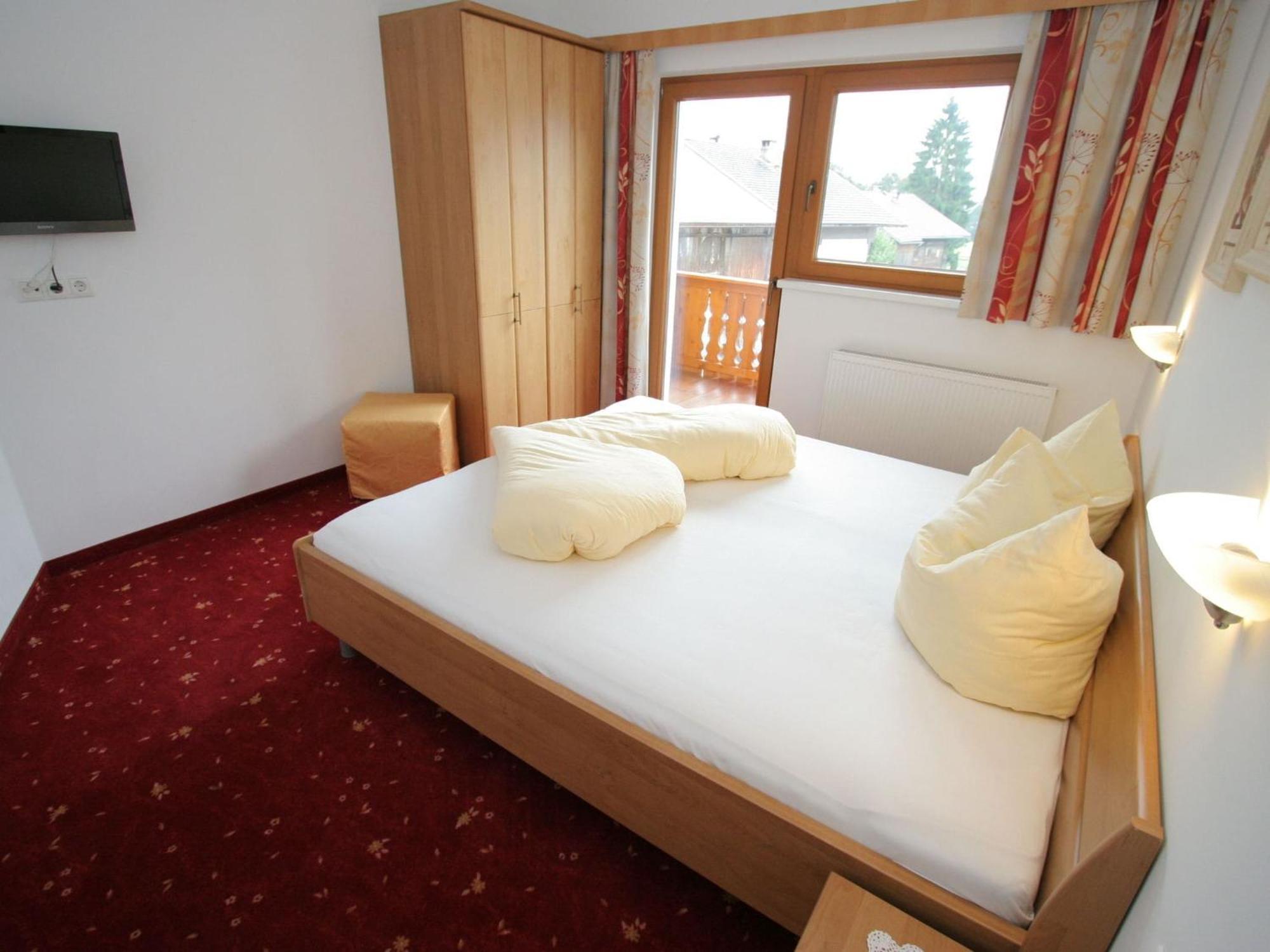 Spacious Holiday Flat Close To The Ski Area Uderns Exterior foto